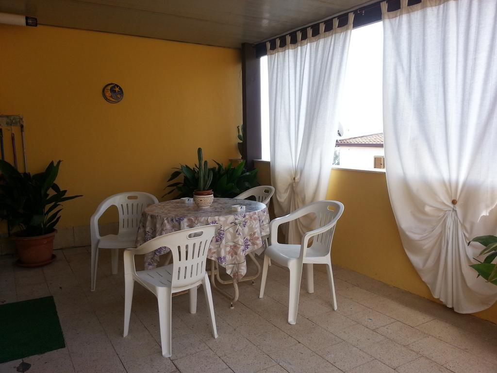 La Via Del Mare - Acireale Centro Storico Apartment Cameră foto